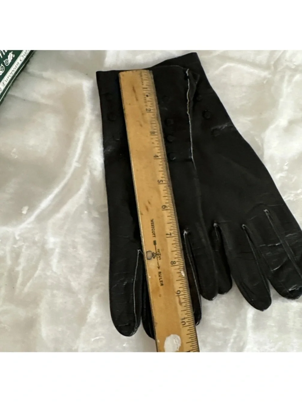 VINTAGE BLACK LEATHER GLOVES 7.5 MADE IN ITALY
